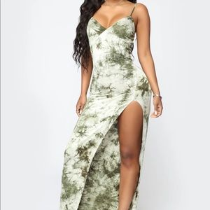 Green tie dye dress with slit